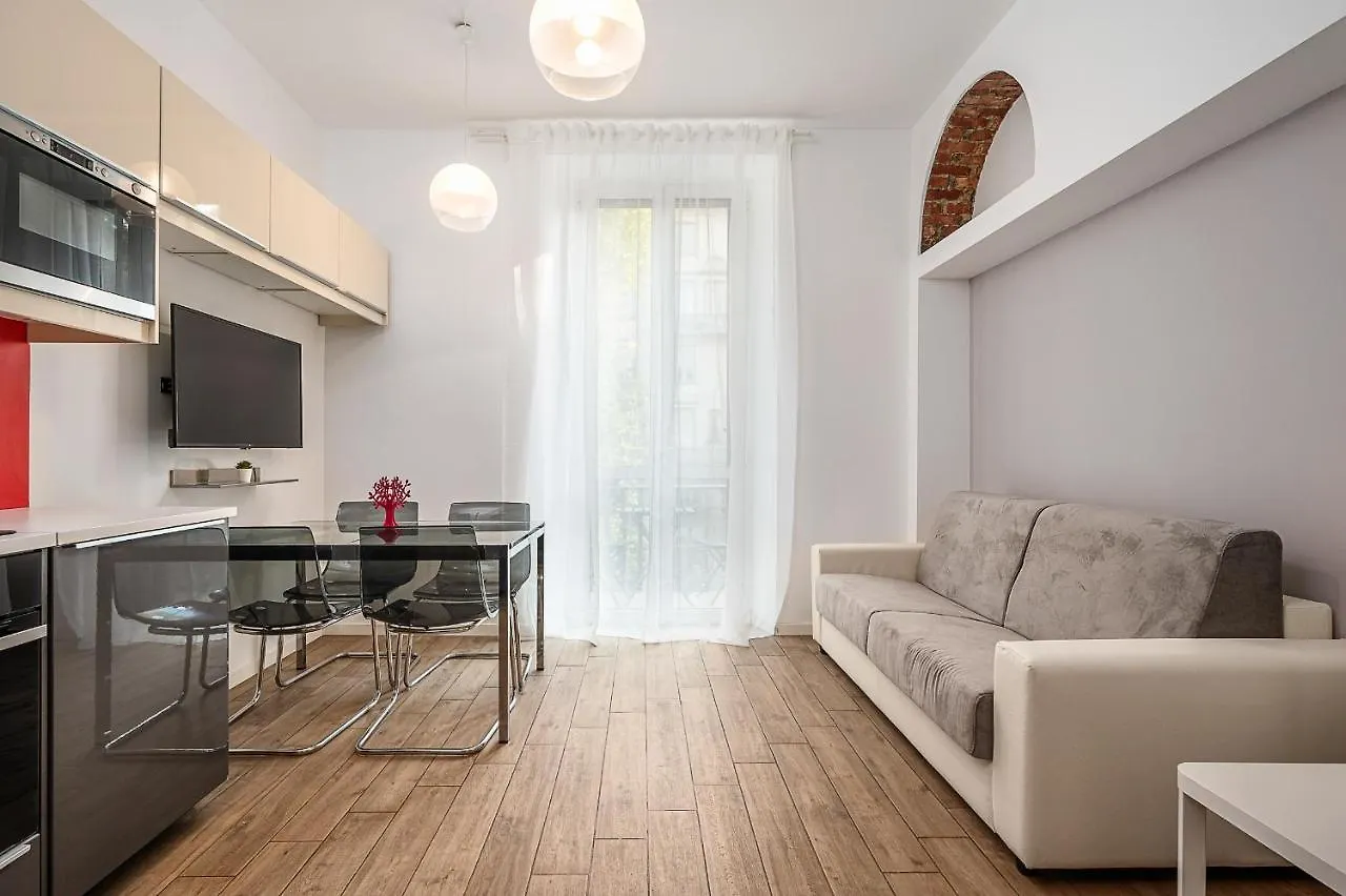 Hemeras Boutique Homes - Smart Flat With Balcony Near The City Center Milano